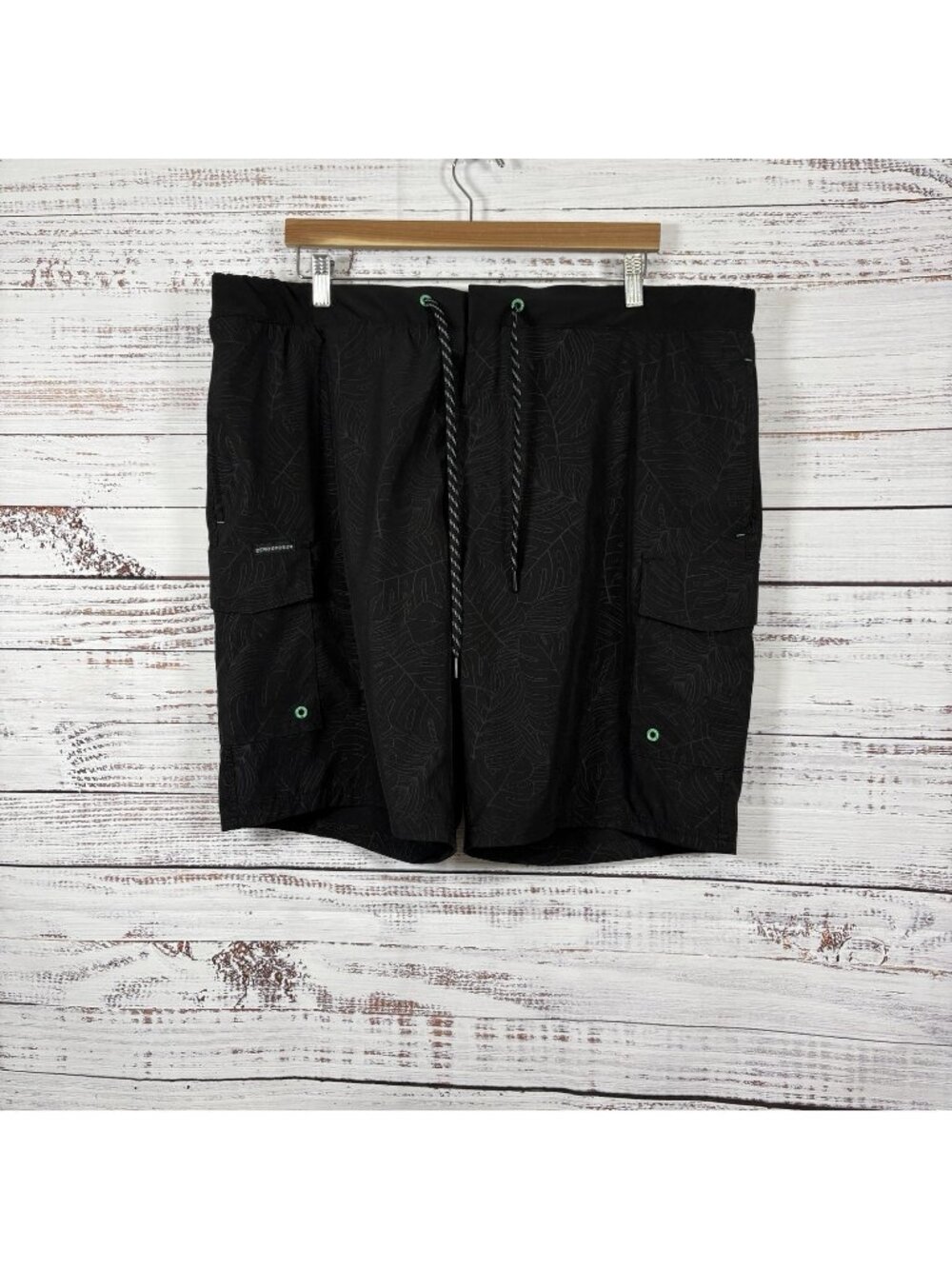 ZeroXposur Black Leaf Print Comfort Liner 50 UPF Stretch Swim Shorts